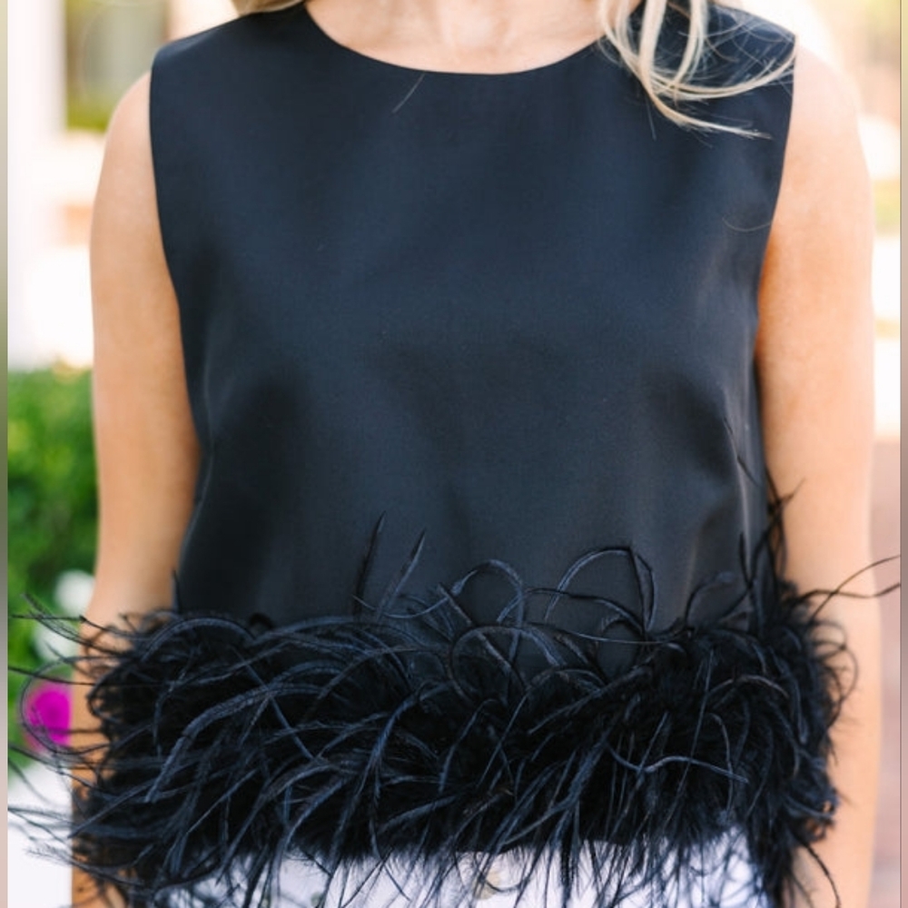 NWT La' Ros Black Sleeveless Crop Top with Feather Trim - Size M